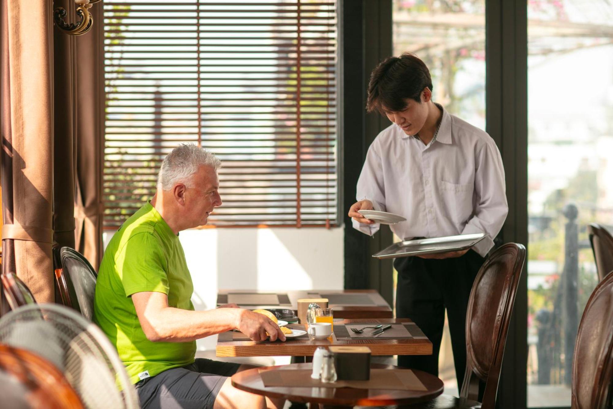 庄庄高级酒店 河内 外观 照片